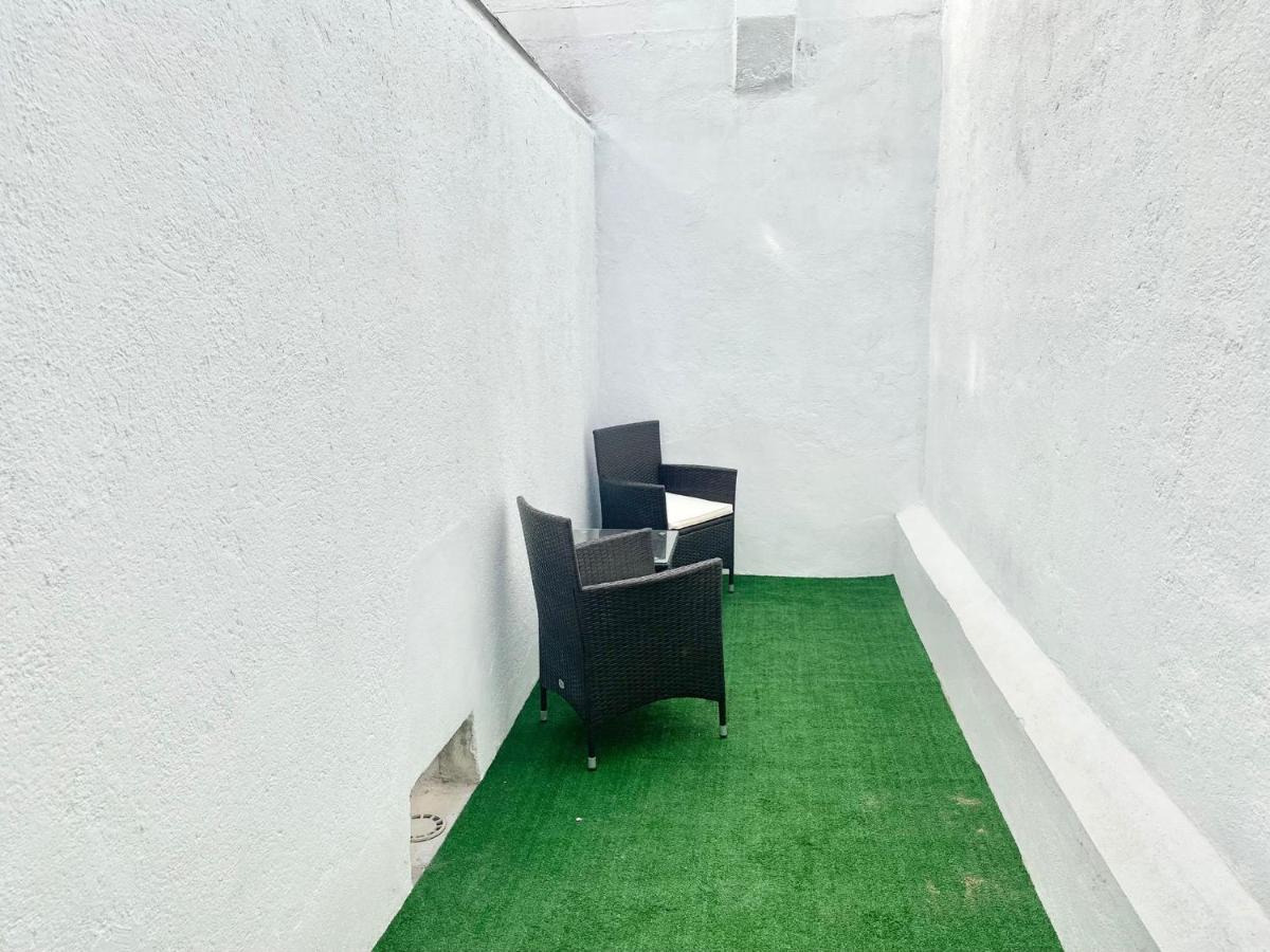 Apartamento Puente Praga Aparment Madrid Exterior foto