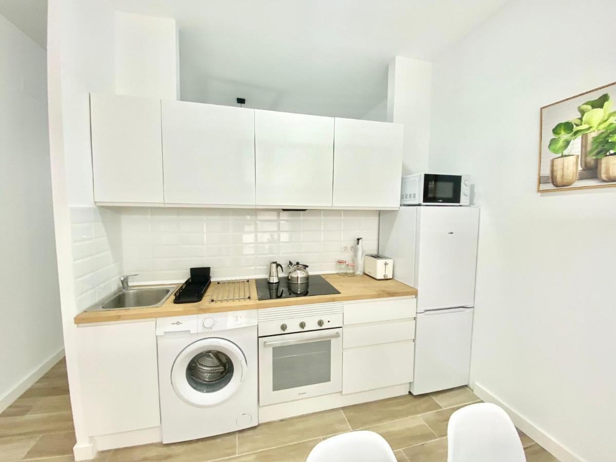 Apartamento Puente Praga Aparment Madrid Exterior foto